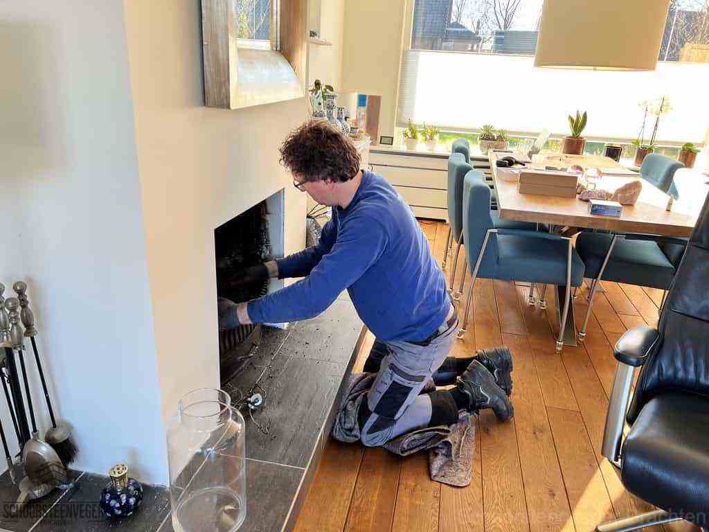 Schouwveger Drachten kleed schoorsteenreiniger Schouwveger Drachten kleed schoorsteenreiniger